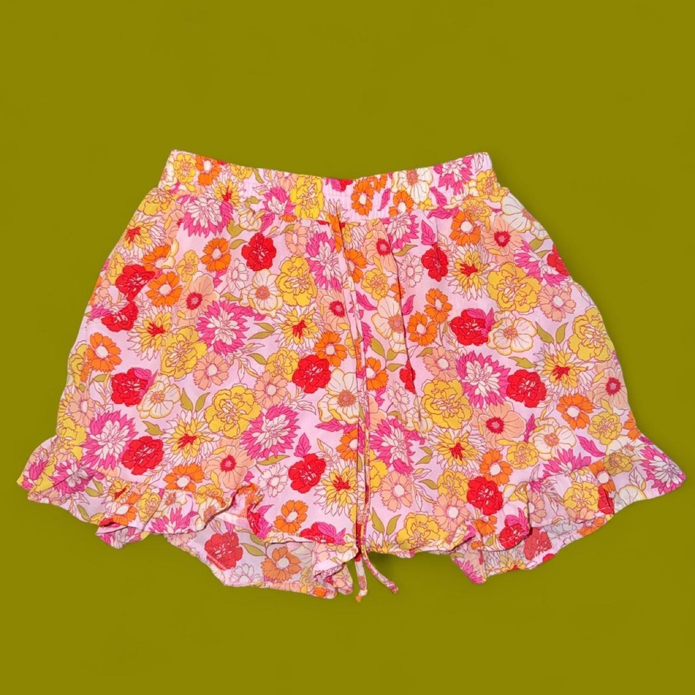 Sienna Sky Pink Floral Ruffle Hem Shorts Women's Small